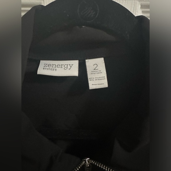 Zenergy by Chico’s Black Zip Lightweight Jacket size 2 - Picture 2 of 7